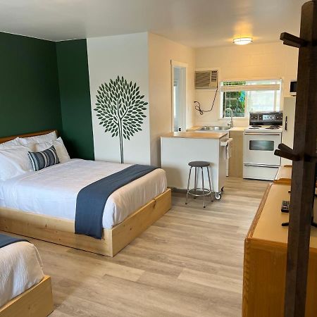 Kit Wat Motel & Marina Сабъл Бийч Екстериор снимка