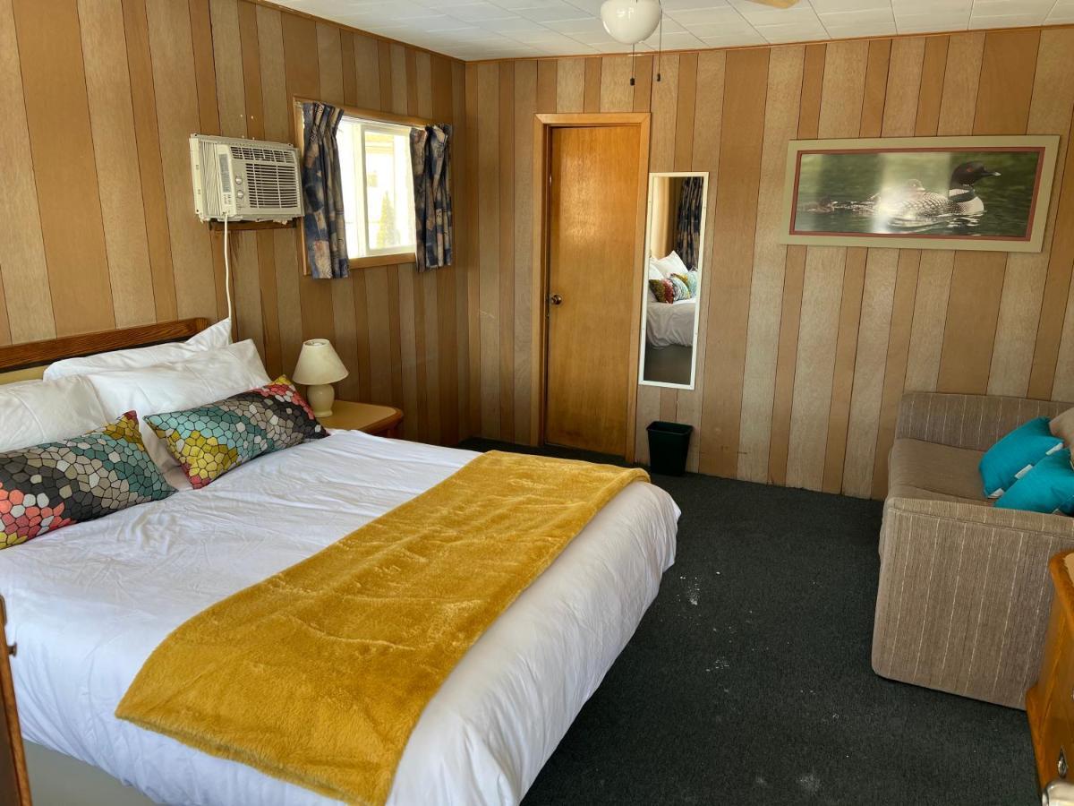 Kit Wat Motel & Marina Сабъл Бийч Екстериор снимка