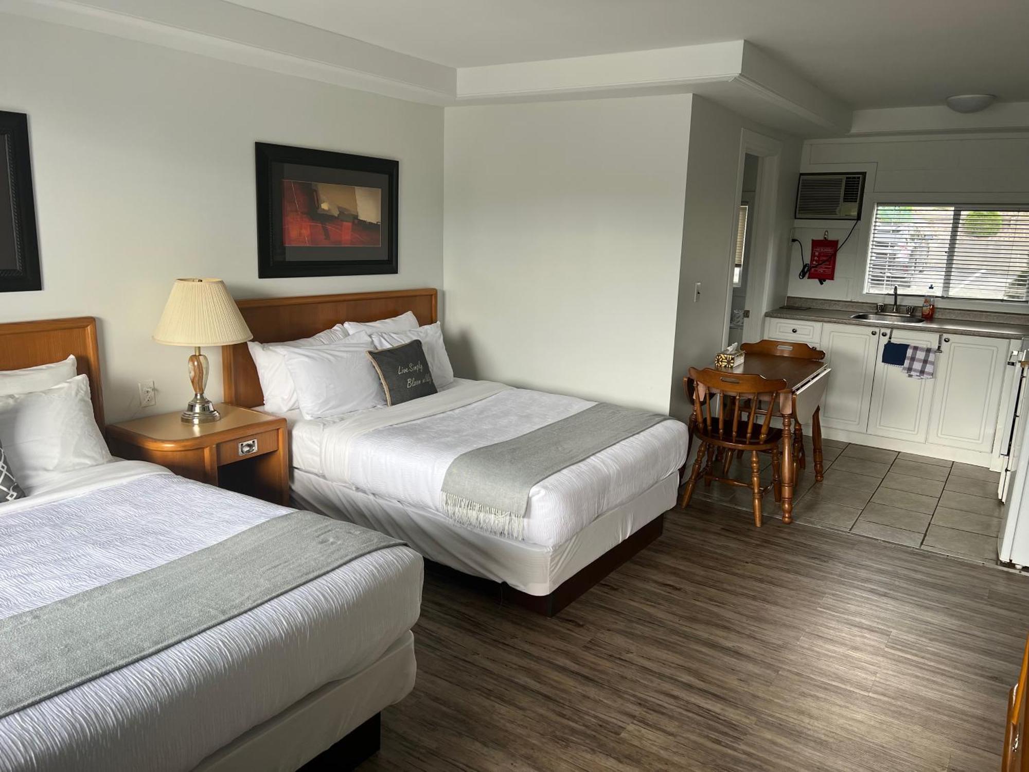Kit Wat Motel & Marina Сабъл Бийч Екстериор снимка