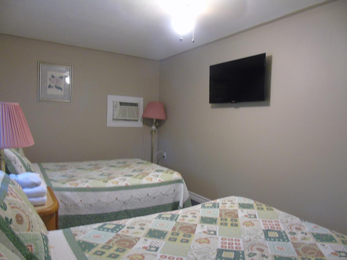 Kit Wat Motel & Marina Сабъл Бийч Екстериор снимка